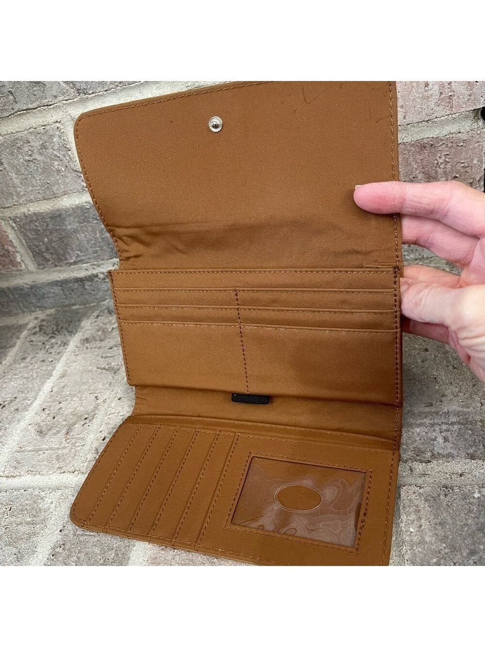 Wallet - Picture 10 of 10